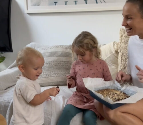 Our Childcare Healthy living Ambassador, Libby Babet, loves coming up with healthy recipes for your little learners. Do you have an abundance of Easter Eggs leftover like her? Well, use up your leftover Easter eggs by making this healthy, low sugar, high fibre Brown-ana bread, packed with energy boosting B-Vitamins! With a nut-free option available,…